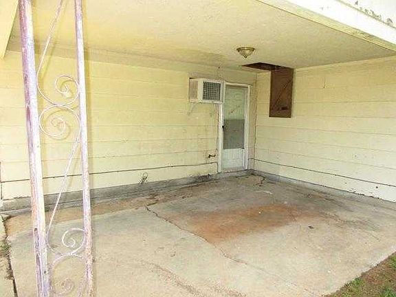 .Carport