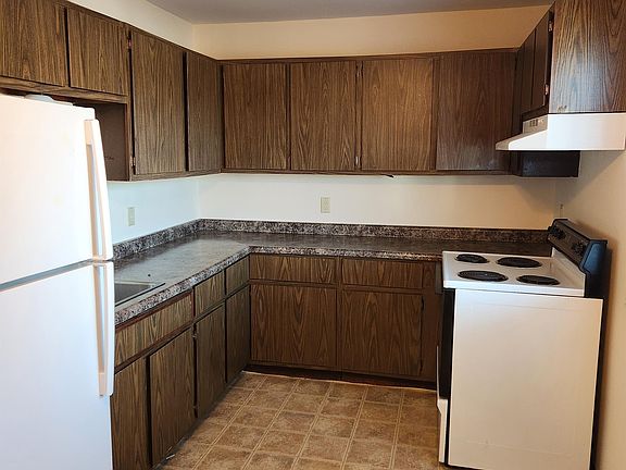 2nd image of 206 W Strowbridge St APT 7