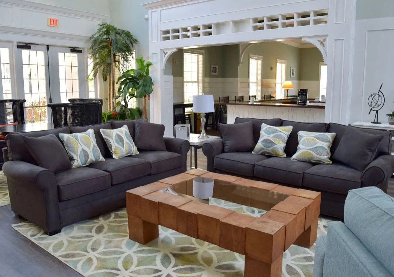 Barrington Park Ground Floor Condo 2/2 with Patio near Pool with Large Garage! — Photo 2
