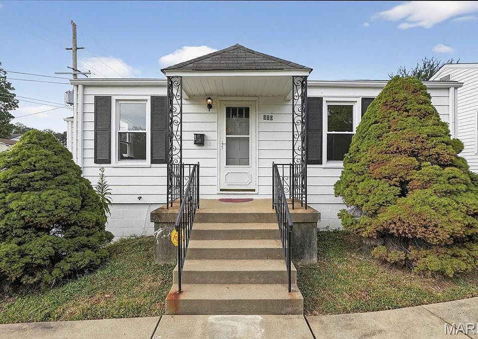 1st image of 300 Kayser Ave