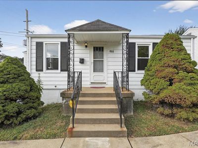300 Kayser Ave, Saint Louis, MO, 63125