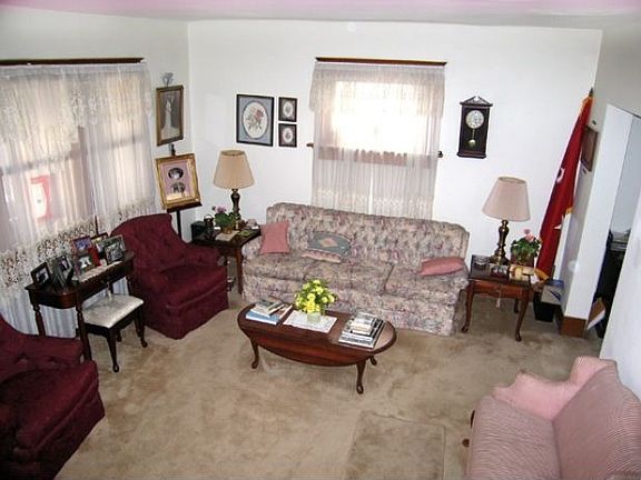 4th image of 2717 Van Buren Ave