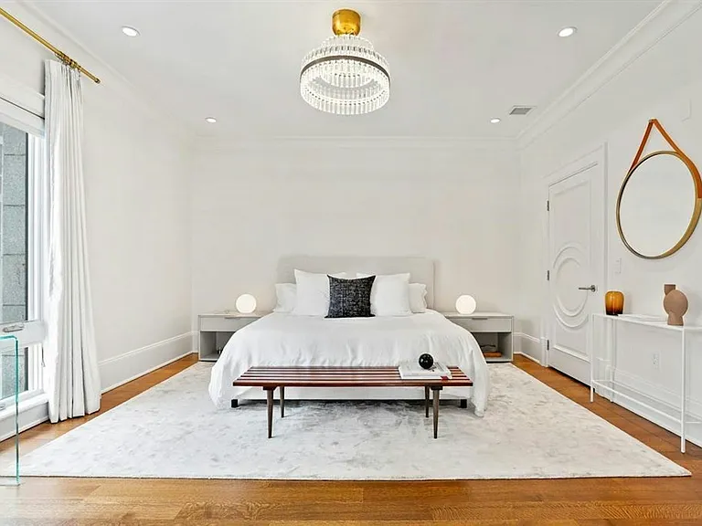 313 1st St #PENTHOUSE — Photo 10