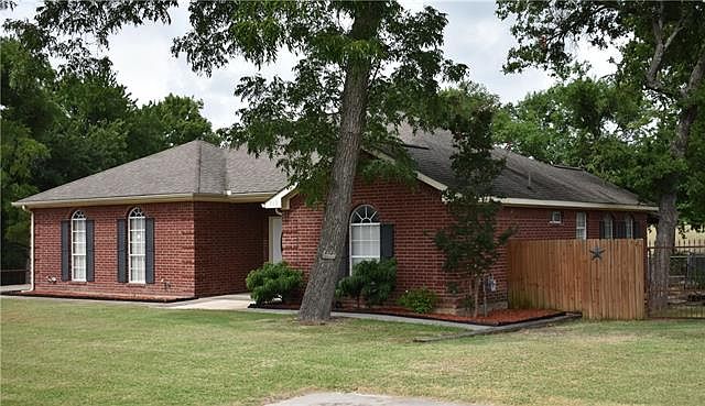 1st image of 310 Rolling Hills Ln