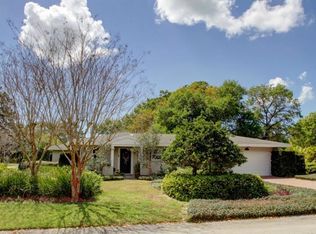 1700 Golf View Dr, Belleair, FL 33756