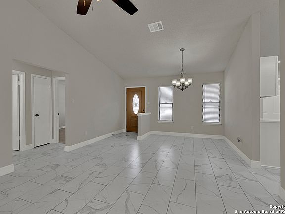 3rd image of 13906 Woodbreeze