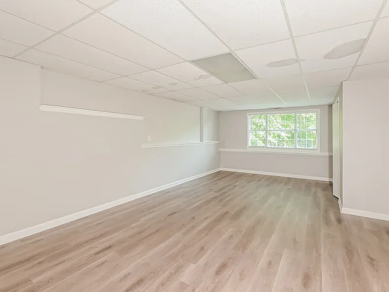 9385 Eagles Landing Dr — Photo 9