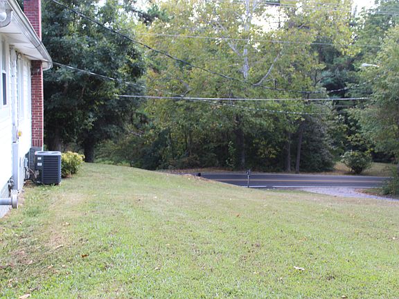 5th image of 4109 Garden Dr