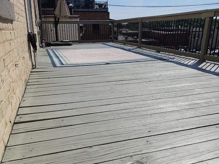 135 W Union St — Photo 32