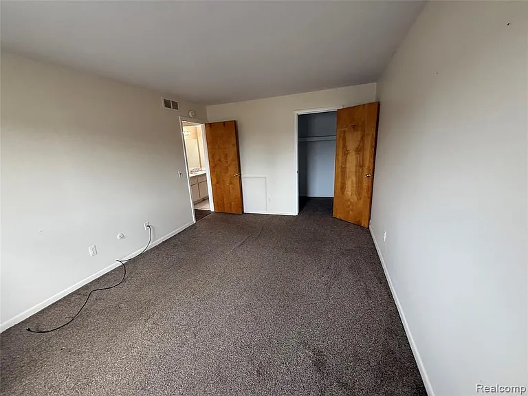 21540 Saint Gertrude St #12 — Photo 13