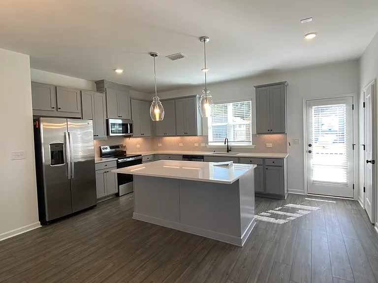 2720 Dreycott Ln — Photo 8