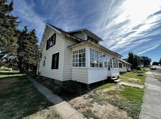 210 C St, Endicott, WA 99125