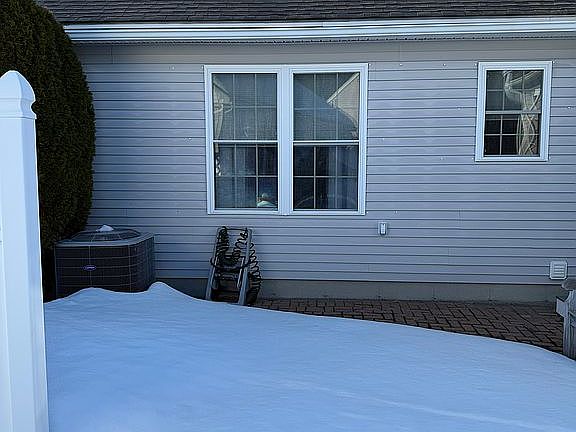 5th image of 25 Westchester Ct