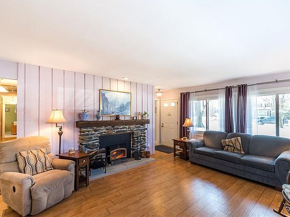 5th image of 5567 Revere Dr