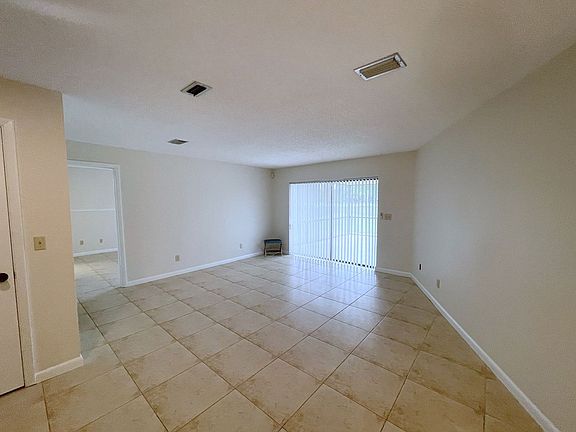 5th image of 4606 Netherwood Dr