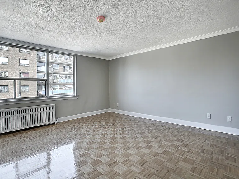 96 Jameson Ave — Photo 7