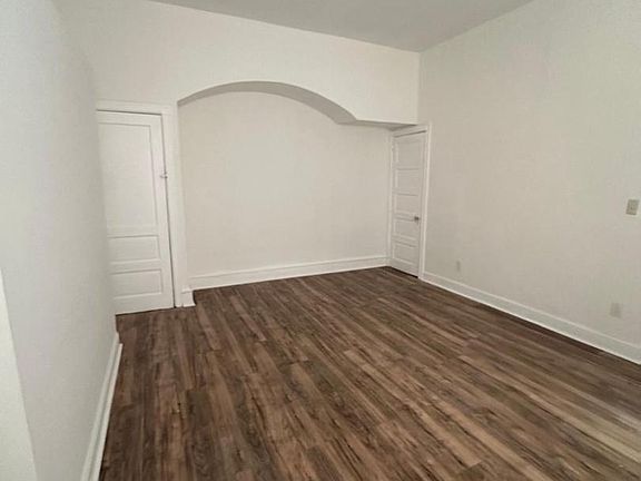 5th image of 1319 Wakeling St
