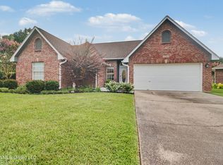 15385 Lakeview Ct, Gulfport, MS 39503