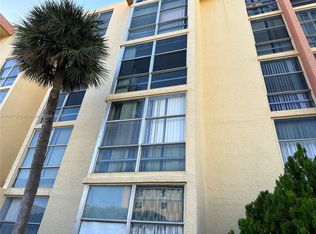 200 172nd St APT 320, Sunny Isles Beach, FL 33160