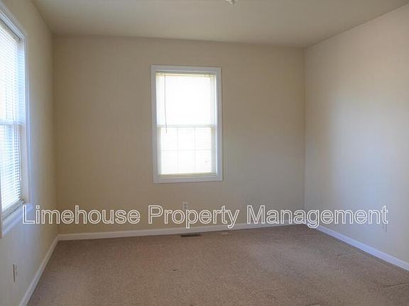 3rd image of 1519 Stratford St