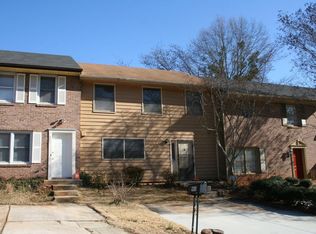 965 Glynn Oaks Dr, Clarkston, GA 30021