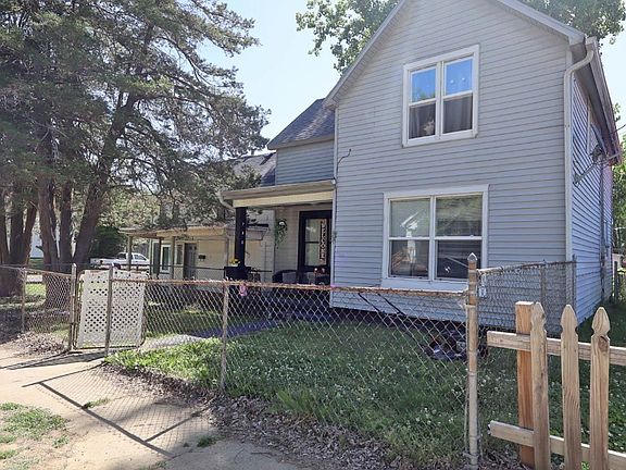 2nd image of 702 Letcher St
