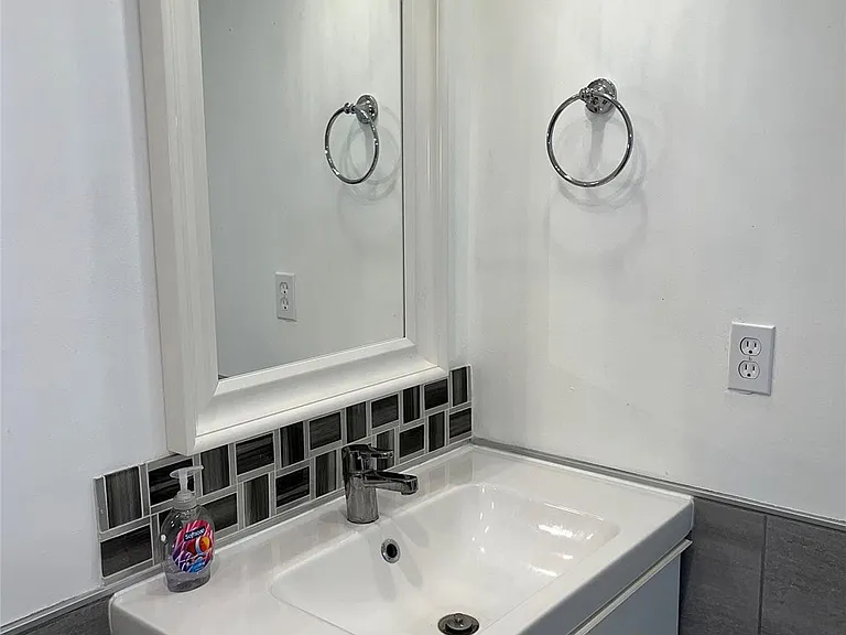 3252 NW 121st Ave — Photo 14