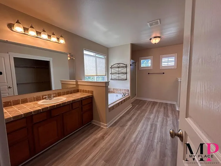 12304 W Havencrest Dr — Photo 12
