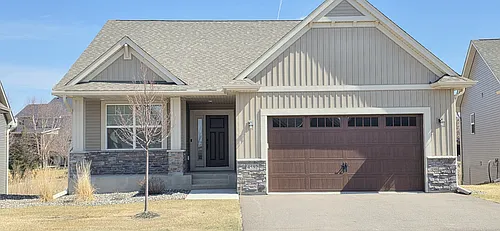 4582 Landmark Dr NE Photo 1