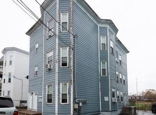158 Park St APT 4, Beverly, MA 01915