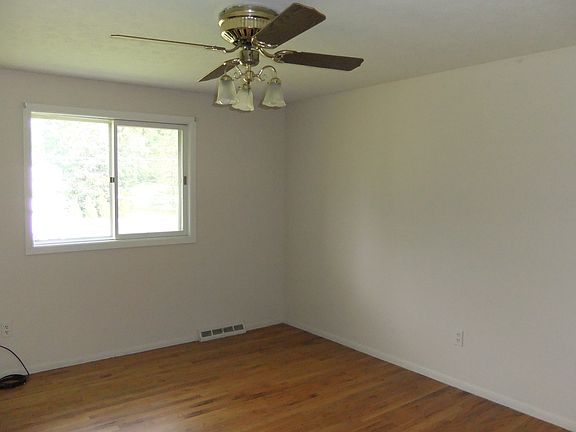 5th image of 7171 Lee Dr