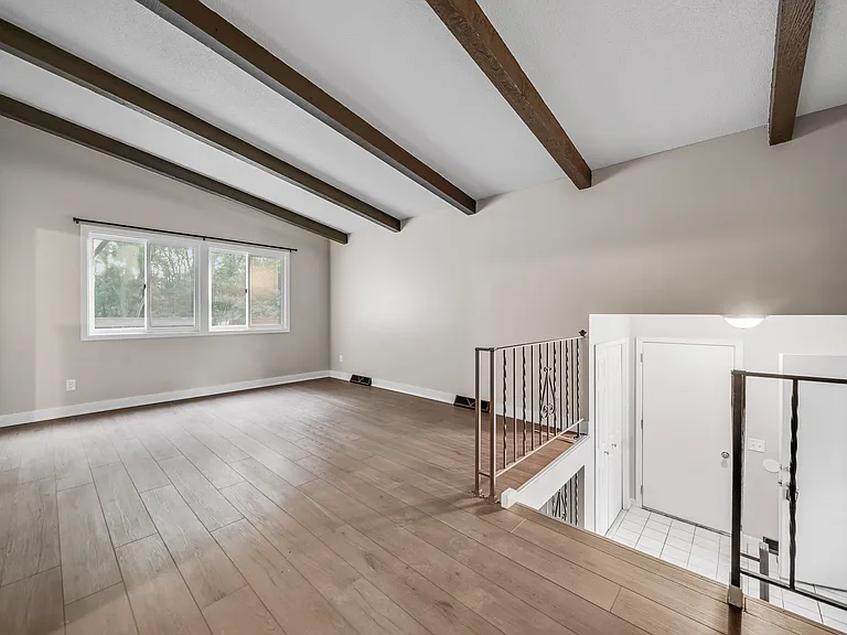 7416 Candlewood Dr N — Photo 14