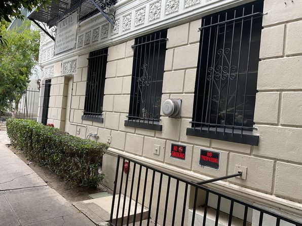 834 S Oxford Ave #G207