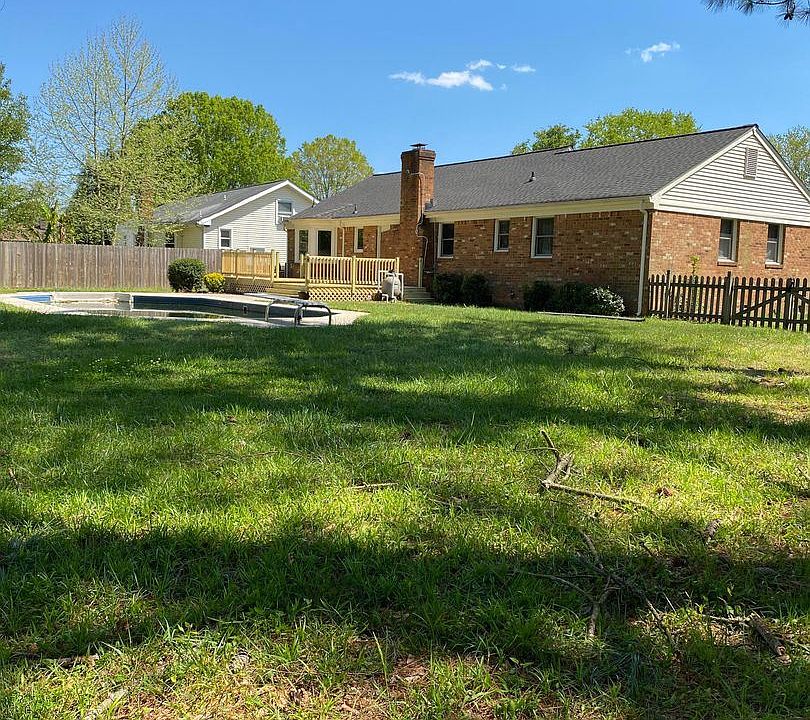 2nd image of 804 Loblolly Ct
