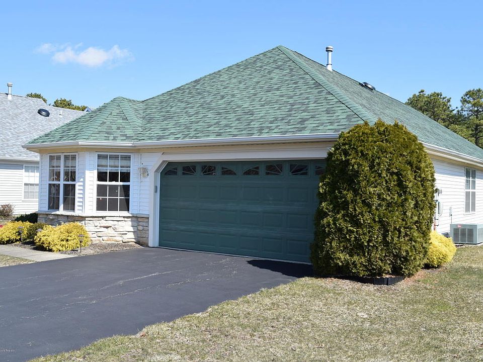 1st image of 3437 Vicari Ave
