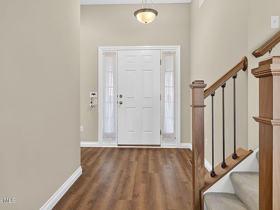 3rd image of 15207 Sunset Maple Dr