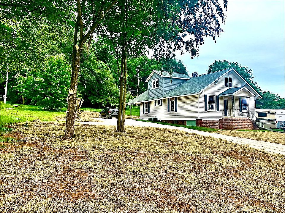 1st image of 813 Sewanee St