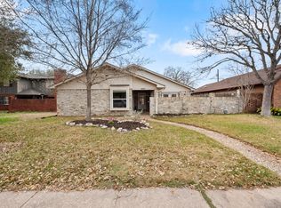 2907 Broadmoor Dr, Bryan, TX 77802