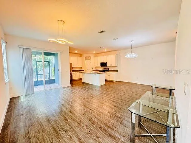 2233 Shadowland Loop — Photo 10