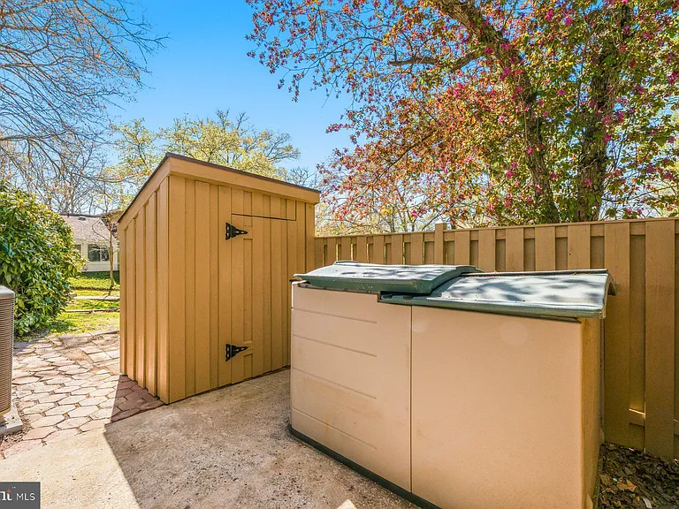 18323A Allspice Dr — Photo 33