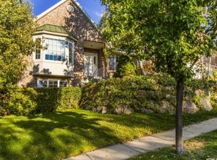 29 S Eaglewood Dr, North Salt Lake, UT 84054