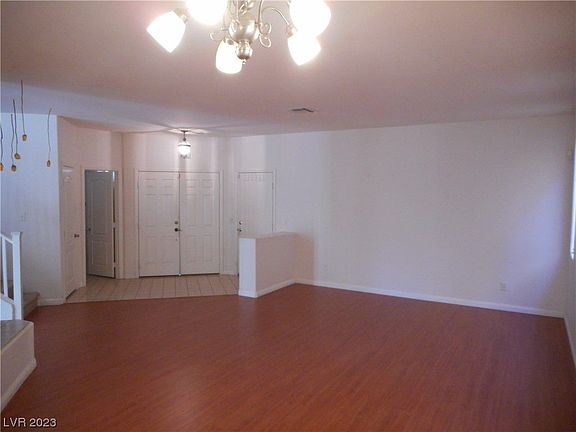 4th image of 10745 Moroccan Ct