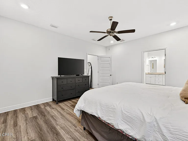 224 Butler Cv — Photo 20