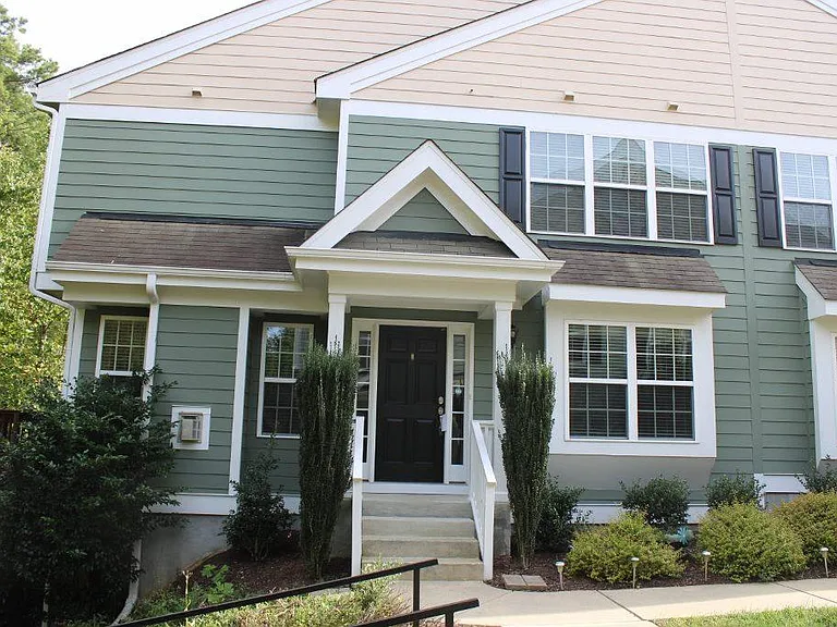 1253 Legacy Greene Ave — Photo 1