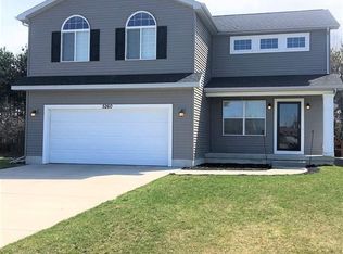 5260 Bridle Ln, Mt Pleasant, MI 48858