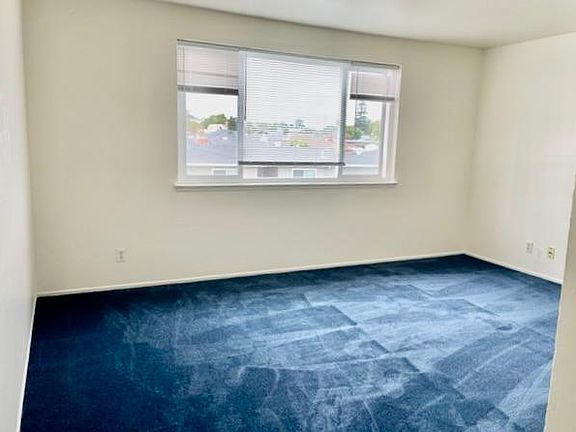 3rd image of 18 Linden Ave #3