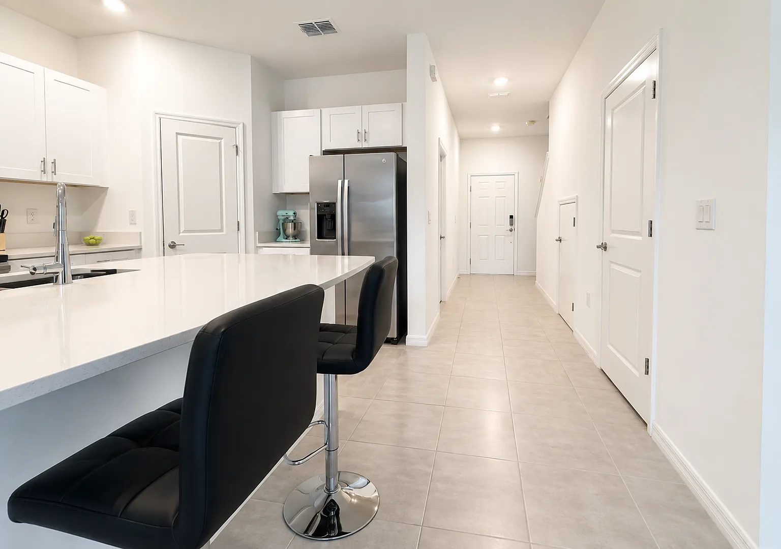 Brand New 3BR Townhome in Lakewood Ranch — Photo 3