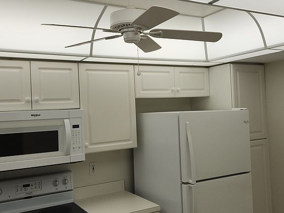 5th image of 14831 Park Lake Dr APT 207