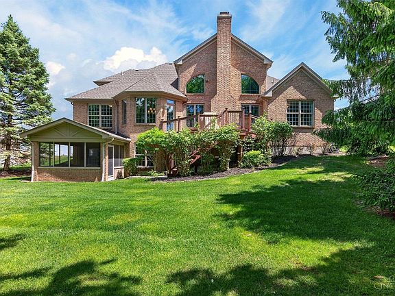 3rd image of 6643 Greenoak Dr