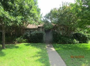 748 Azalea Dr, Desoto, TX 75115